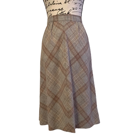 Vintage 70s Handmade Plaid Wool Skirt - Picture 3 of 8